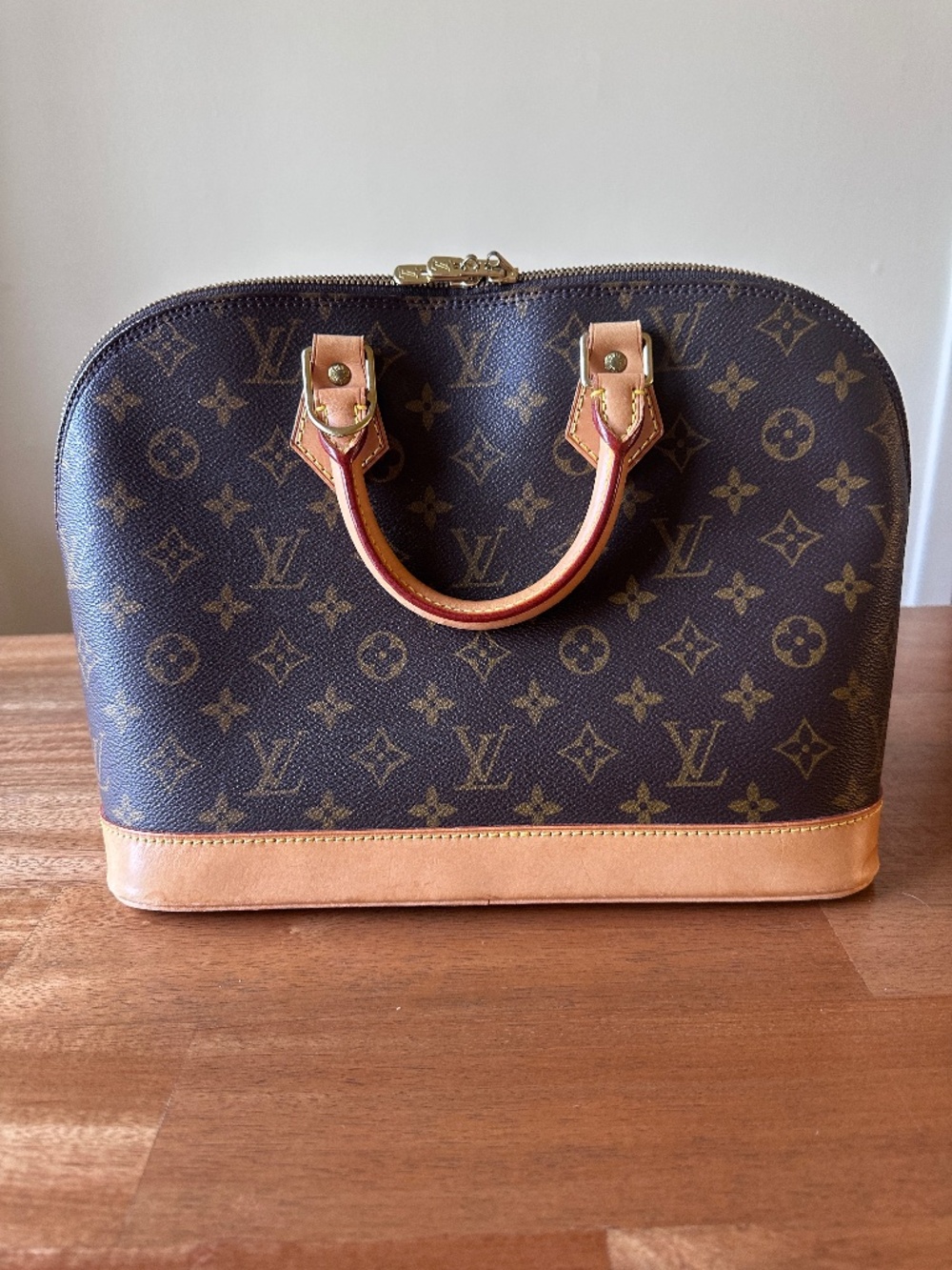 Louis Vuitton Alma PM